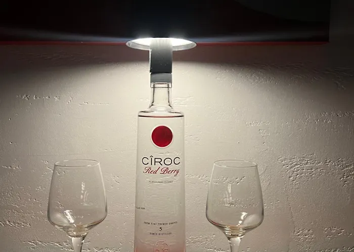 Appartement Corno Napoletano Free Parking For Small Cars Only Napels