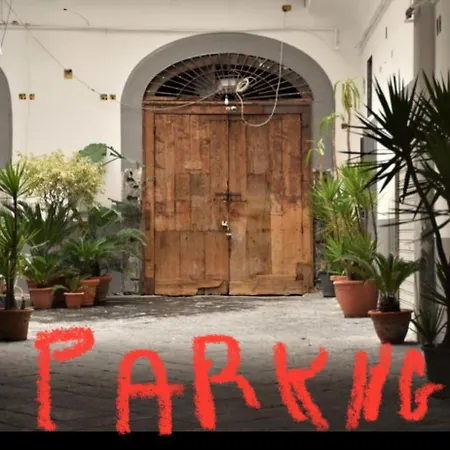 Corno Napoletano Parking Small Car Apartment *